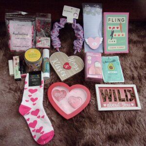 Sweetheart Valentine Bundle! Variety items New
